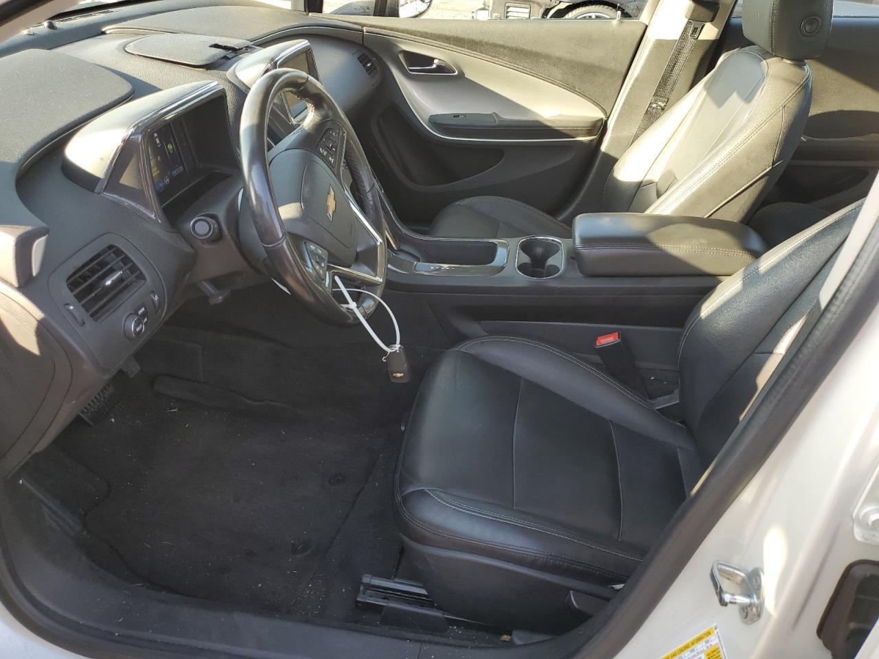 2013 Chevrolet Volt - Image 7