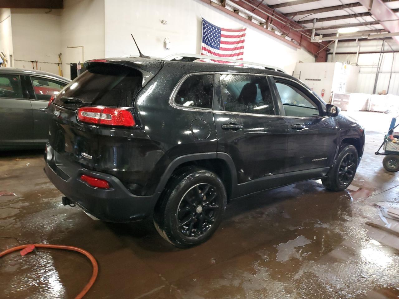 2015 Jeep Cherokee Latitude - Фото 3