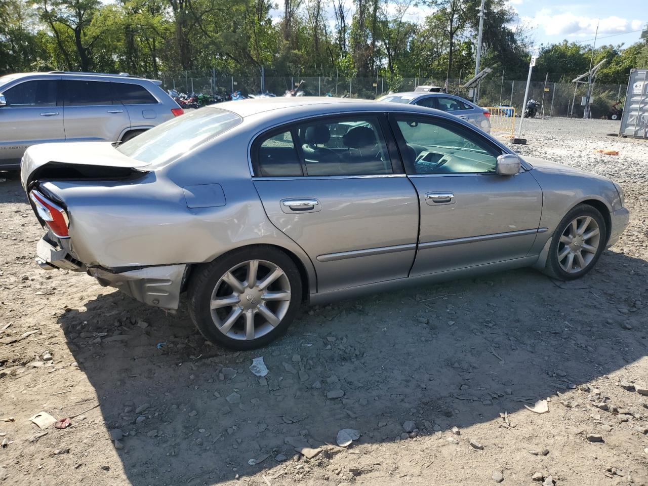 2002 Infiniti Q45 - Image 3