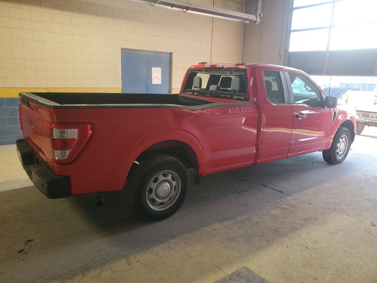 2023 Ford F150 Super Cab - Фото 3