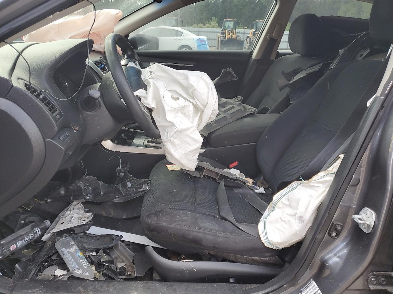 2014 Nissan Altima 2.5 - Image 7