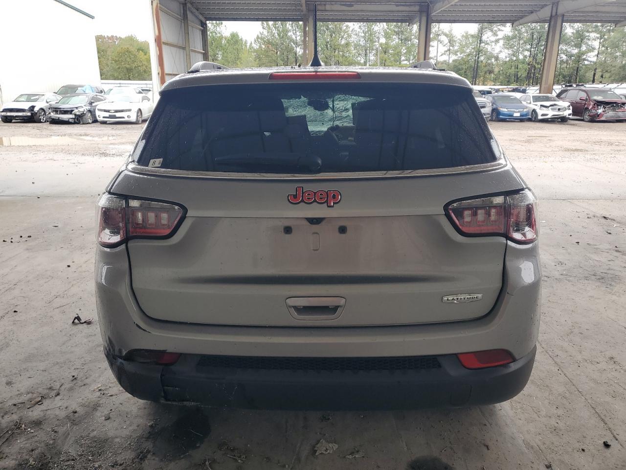 2022 Jeep Compass Latitude - Фото 6