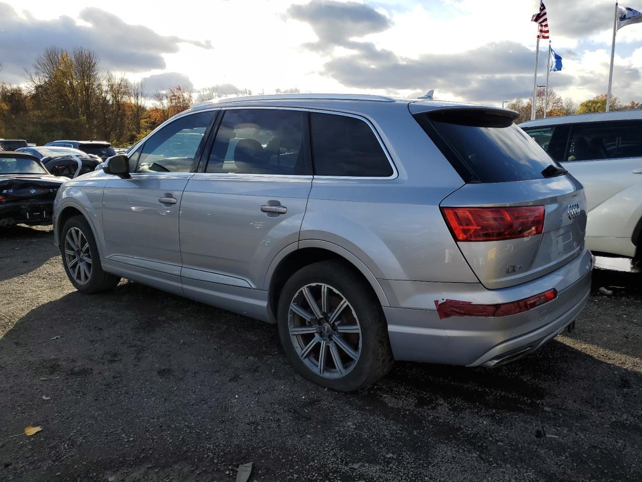 2017 Audi Q7 Premium Plus - Фото 2