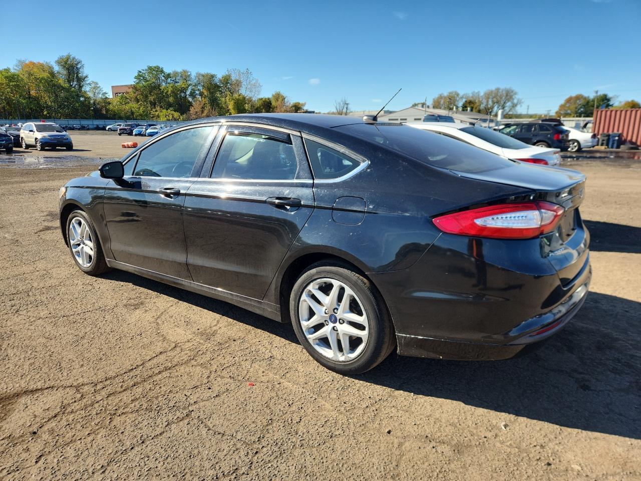 2016 Ford Fusion Se - Image 2