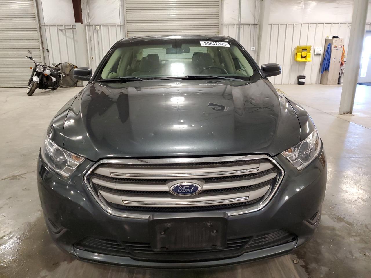 2016 Ford Taurus Se - Фото 5