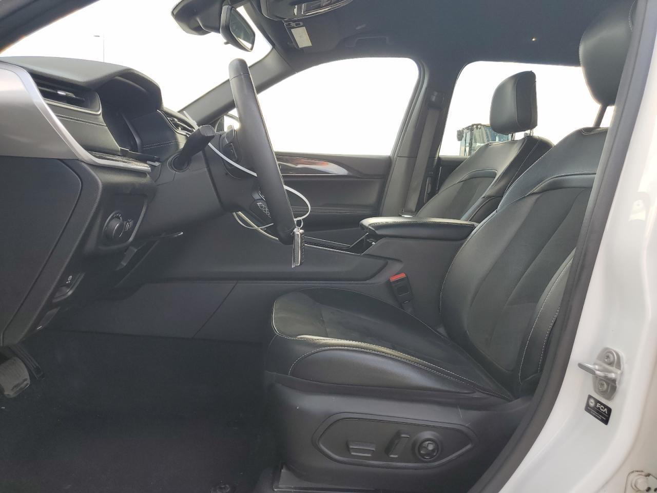 2023 Jeep Grand Cherokee L Laredo - Image 7