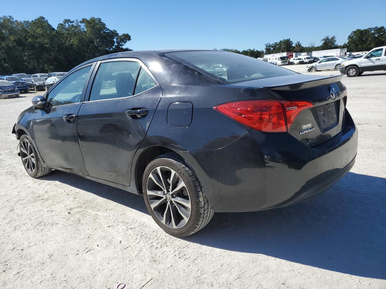 2017 Toyota Corolla L - Фото 2