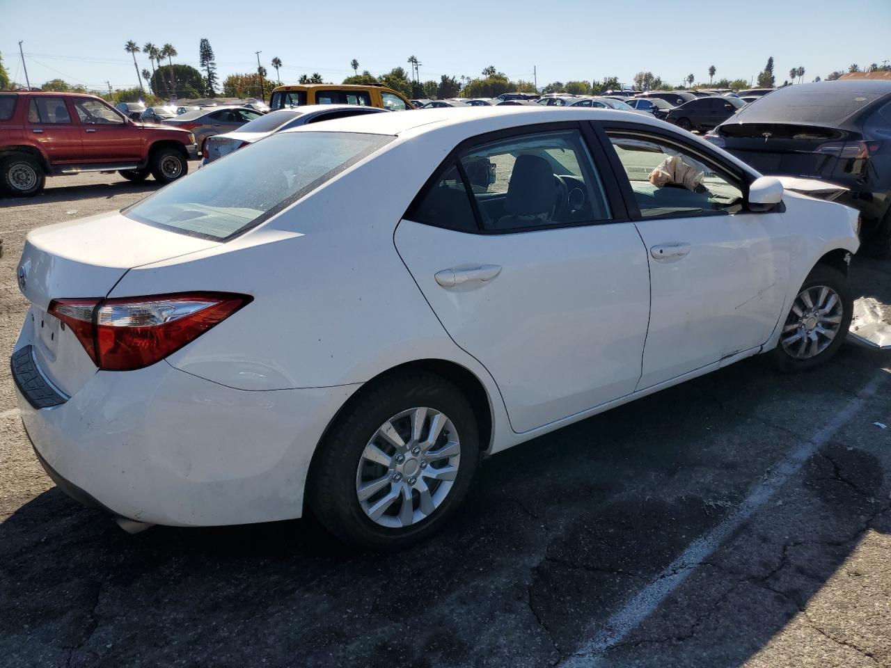 2014 Toyota Corolla L - Фото 3