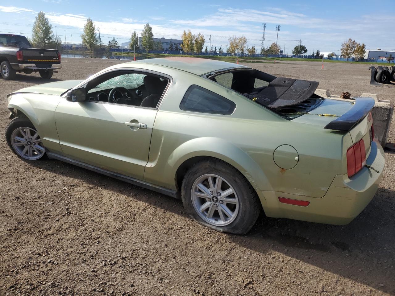 2006 Ford Mustang - Фото 2