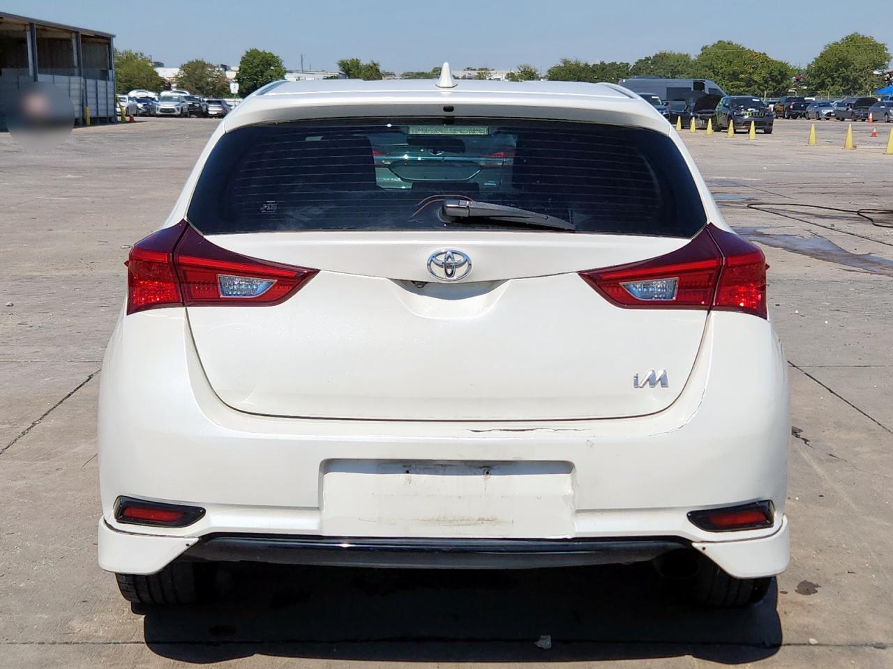 2017 Toyota Corolla Im - Image 6