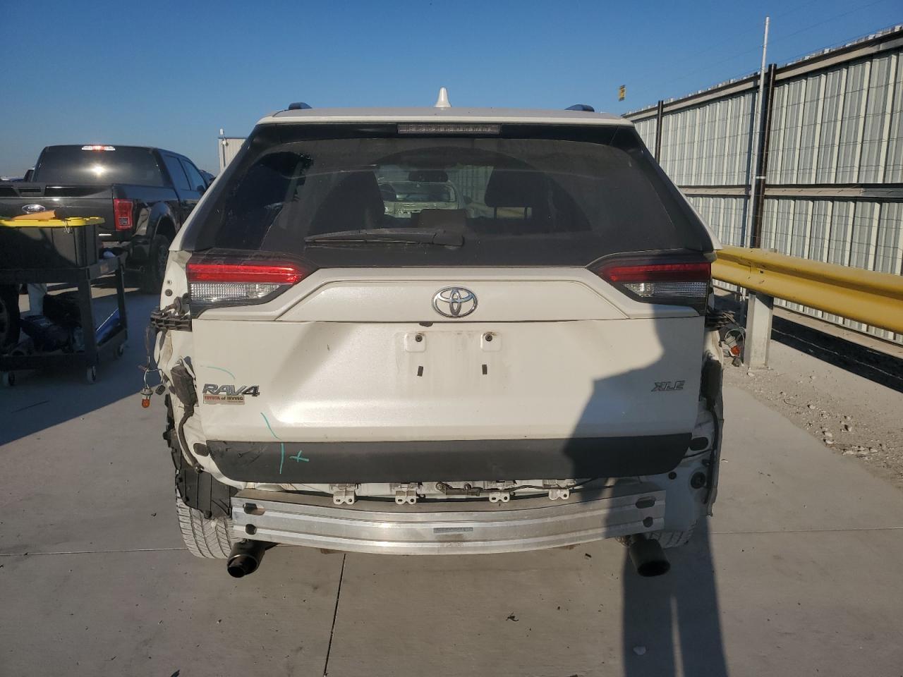 2021 Toyota Rav4 Xle Premium - Image 6