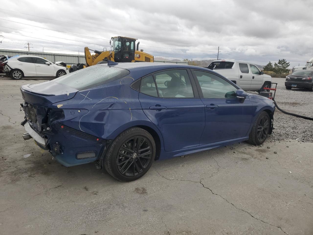 2025 Toyota Camry Xse - Фото 3