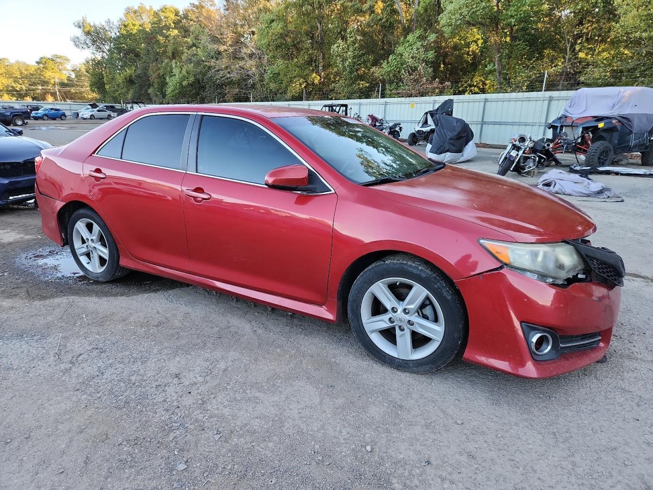 2014 Toyota Camry Se - Фото 4