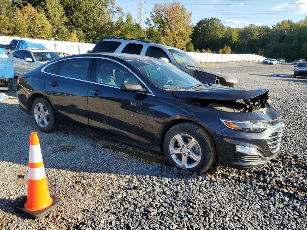 2022 Chevrolet Malibu Ls - Image 4
