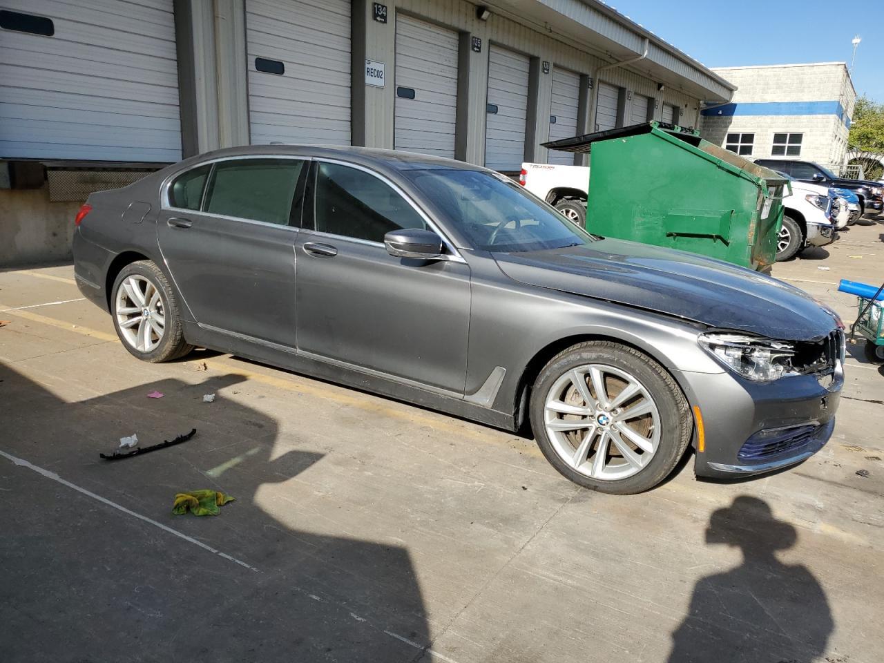 2016 BMW 750 Xi - Фото 4