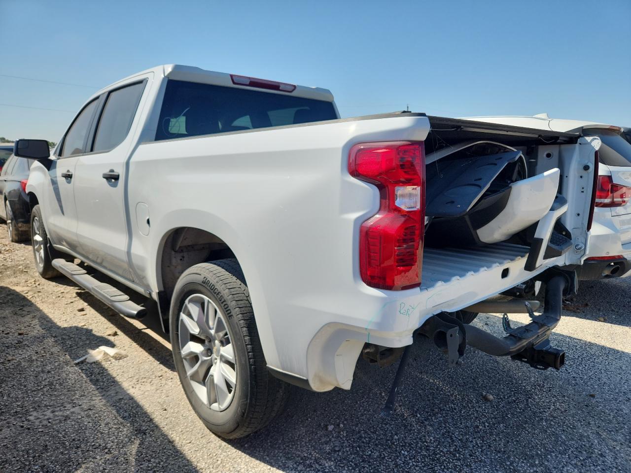 2023 Chevrolet Silverado C1500 Custom - Фото 2