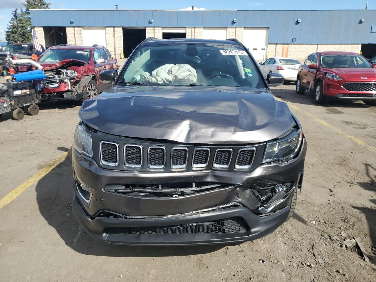 2018 Jeep Compass Limited - Image 5