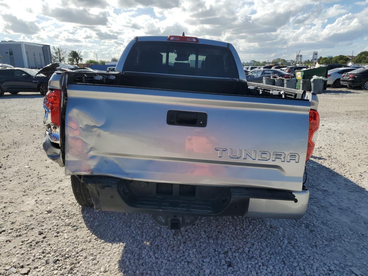 2021 Toyota Tundra Double Cab Limited - Image 6