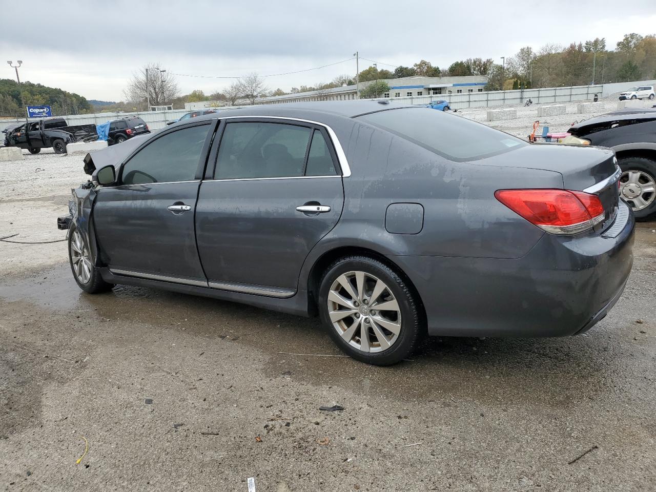 2012 Toyota Avalon Limited - Image 2