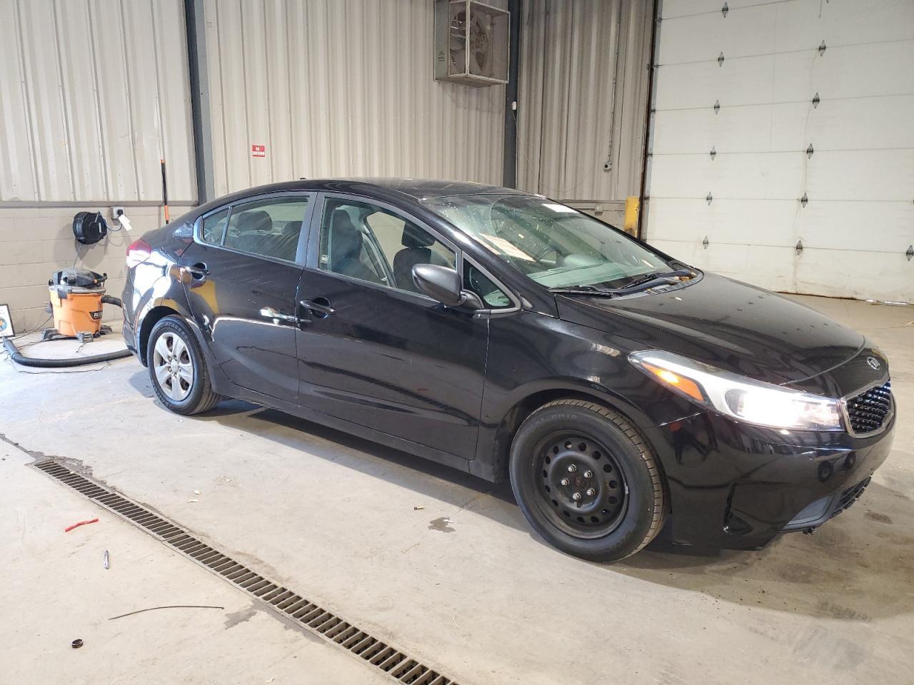 2017 Kia Forte Lx - Image 4