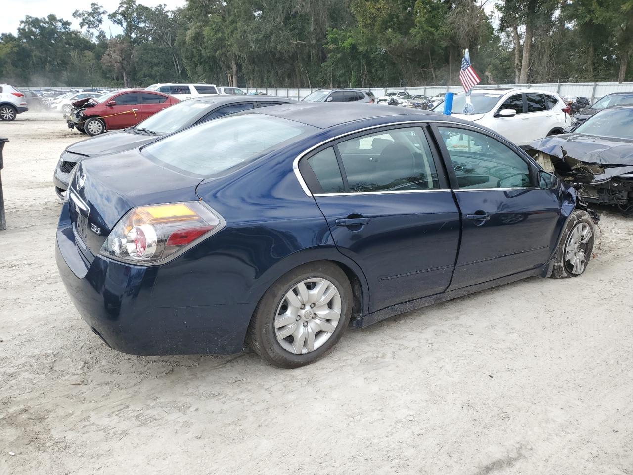 2010 Nissan Altima Base - Фото 3