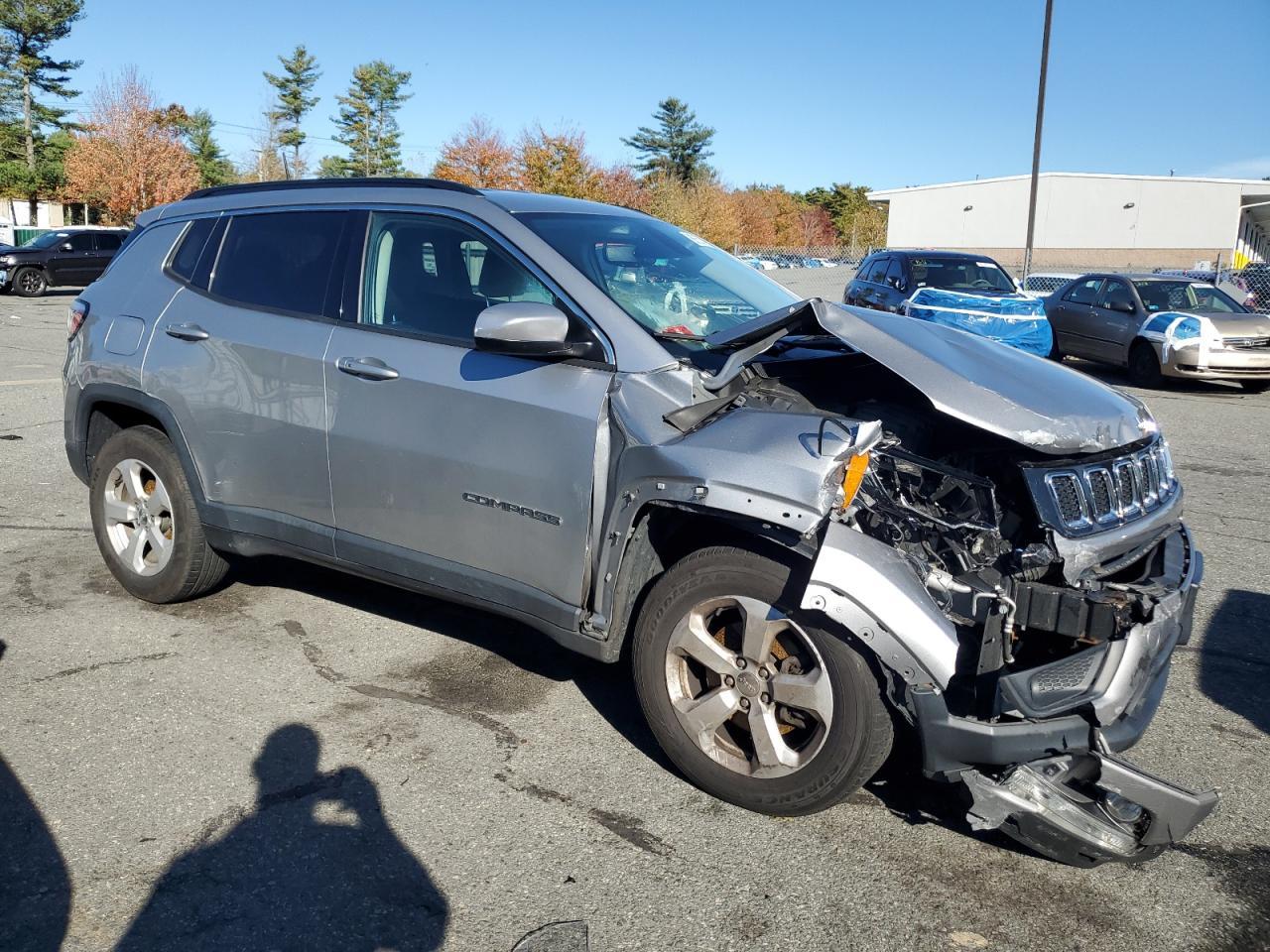 2018 Jeep Compass Latitude - Image 4