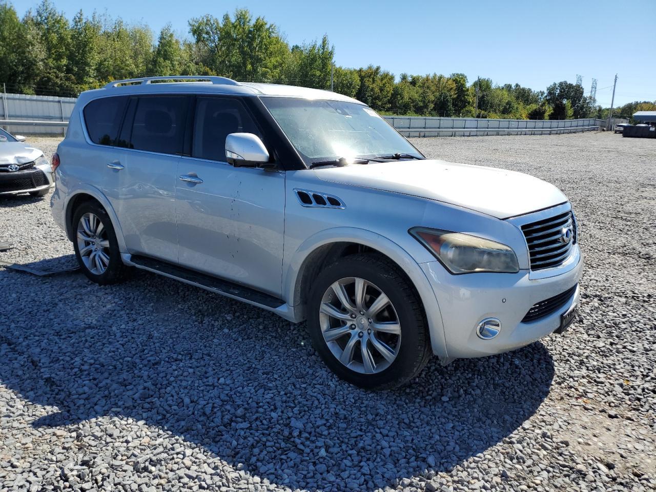 2011 Infiniti Qx56 - Image 4
