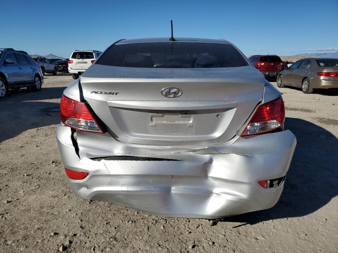 2012 Hyundai Accent Gls - Фото 6