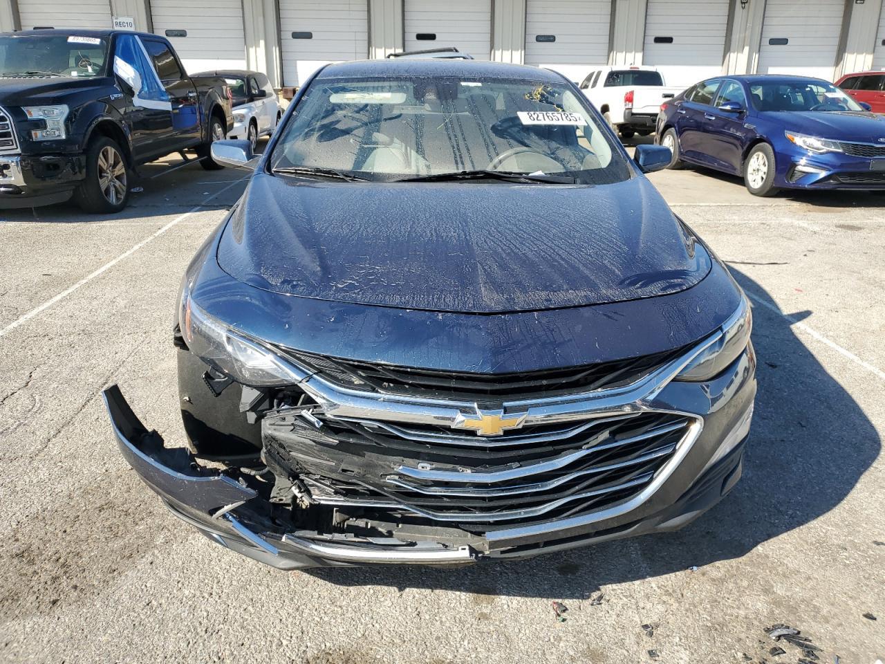 2019 Chevrolet Malibu Lt - Image 5
