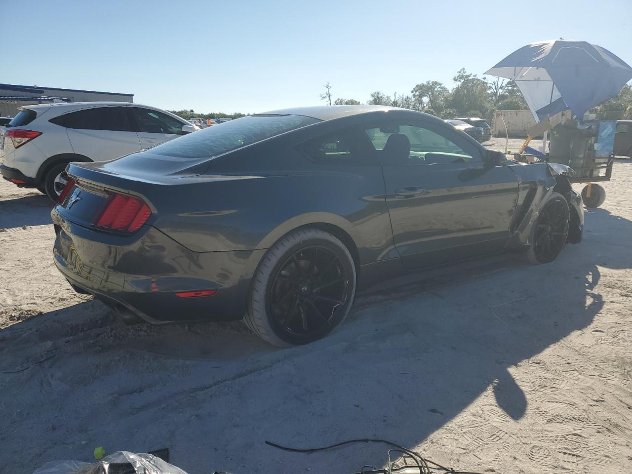 2017 Ford Mustang - Фото 3
