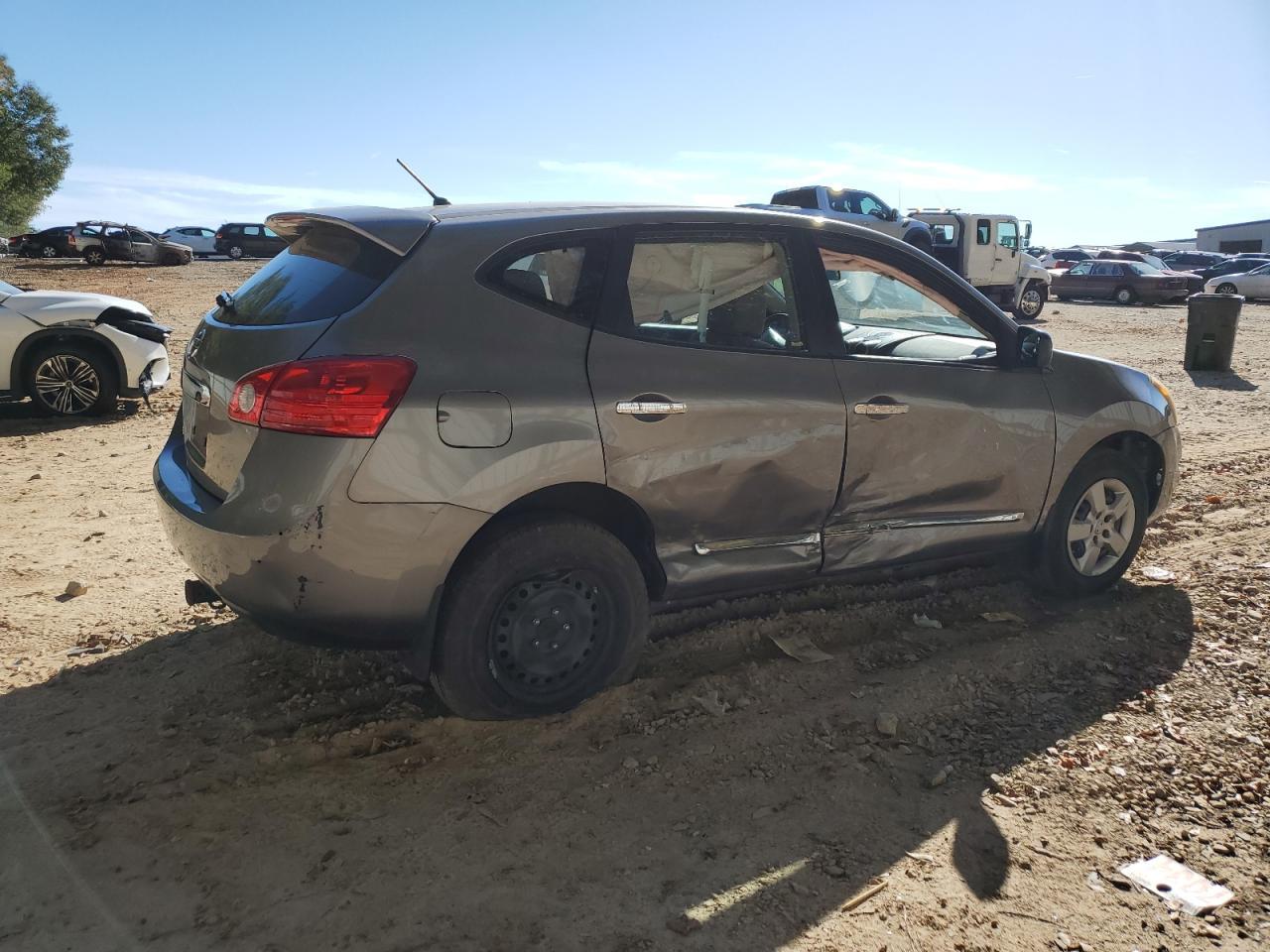 2013 Nissan Rogue S - Image 3