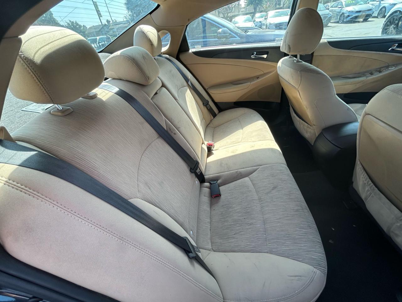 2012 Hyundai Sonata Gls - Image 6