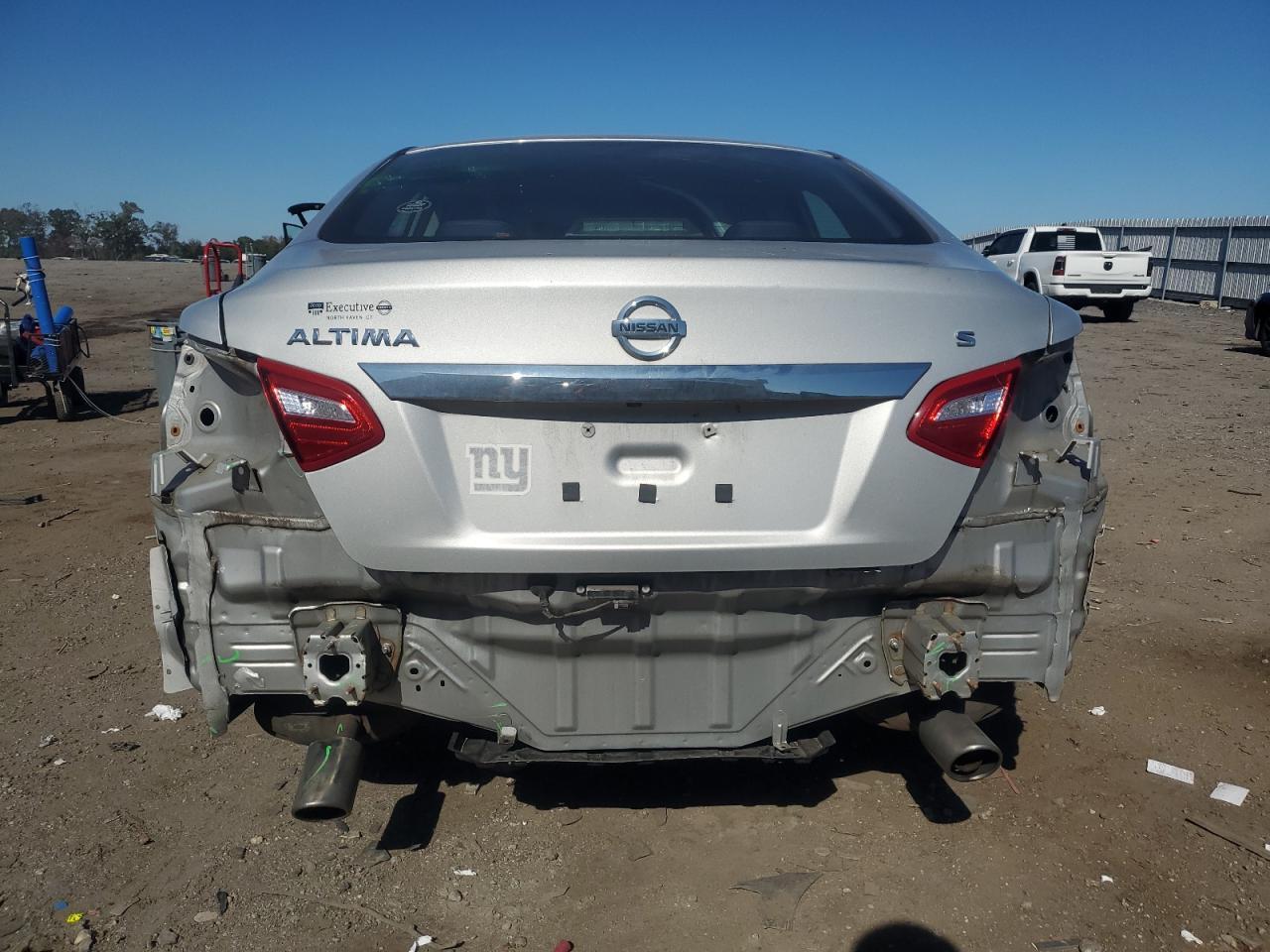 2016 Nissan Altima 2.5 - Image 6