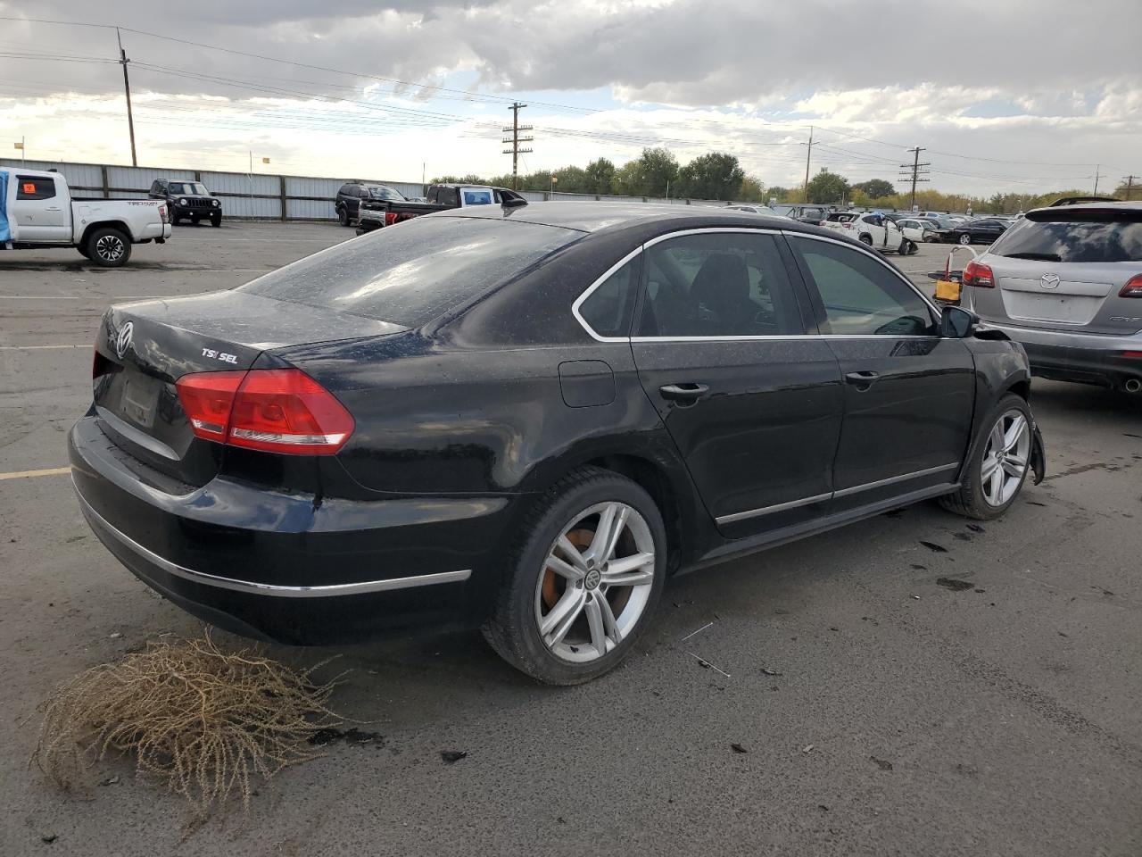 2015 Volkswagen Passat Sel - Фото 3