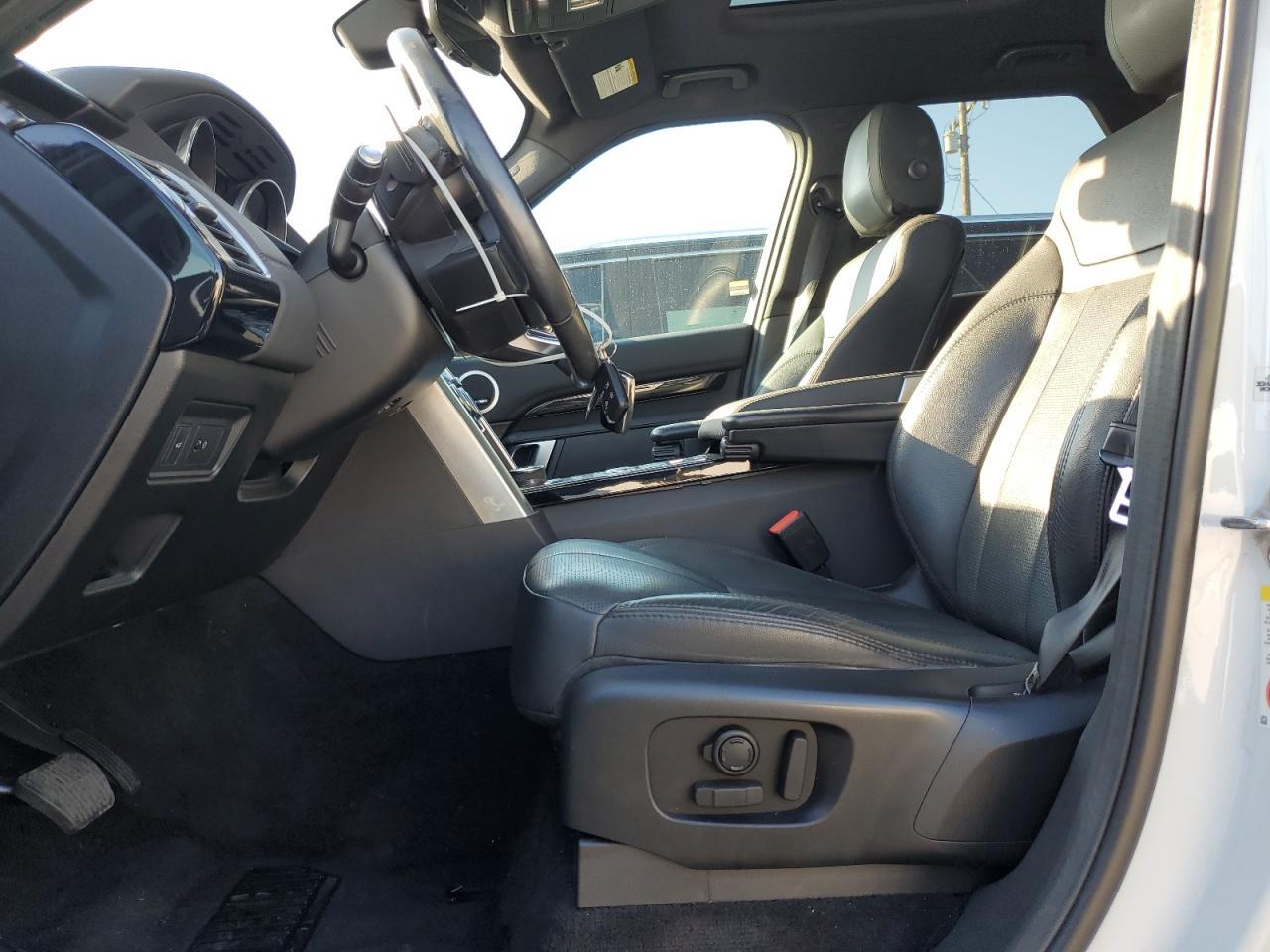 2017 Land Rover Discovery Hse - Image 7