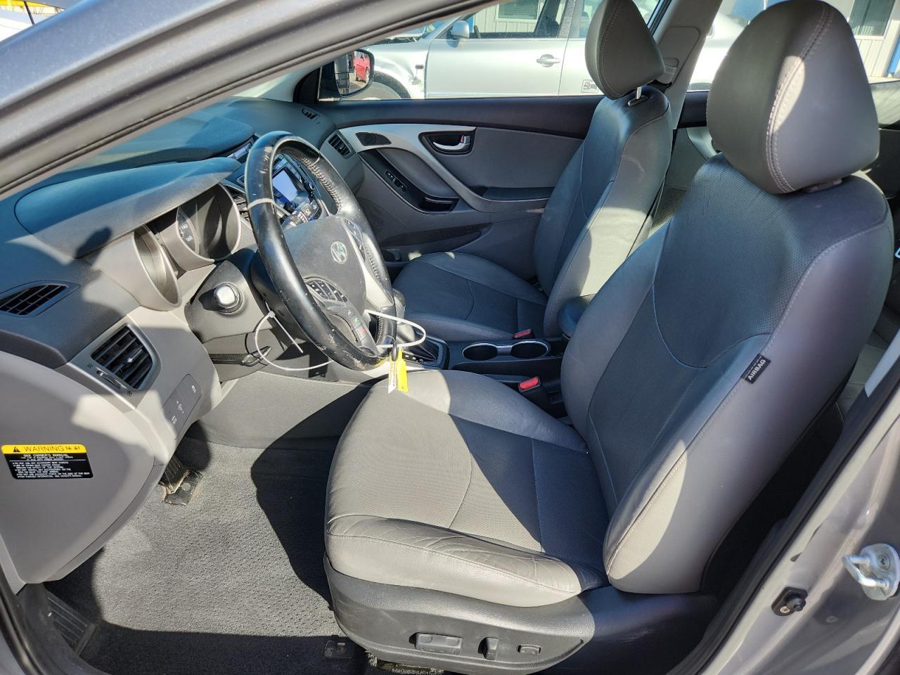 2015 Hyundai Elantra Limited - Image 7