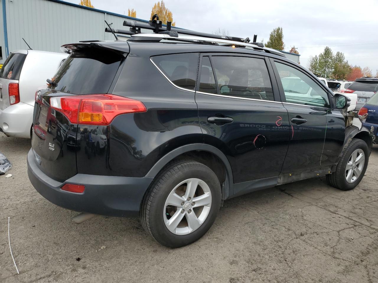 2013 Toyota Rav4 Xle - Image 3