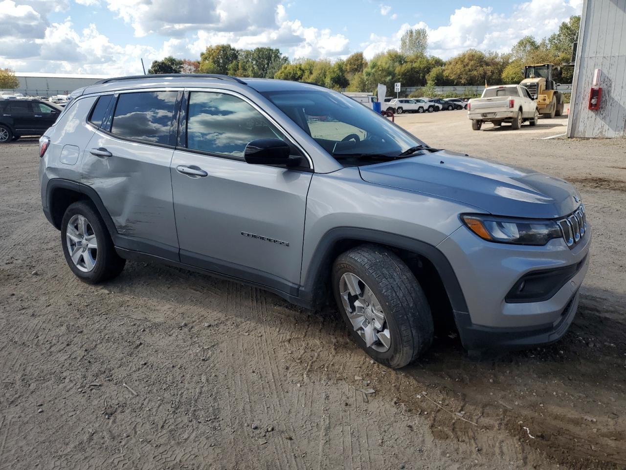 2022 Jeep Compass Latitude - Image 4