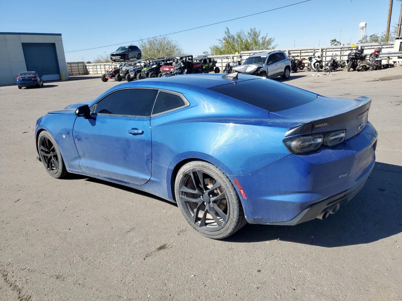 2019 Chevrolet Camaro Ls - Фото 2