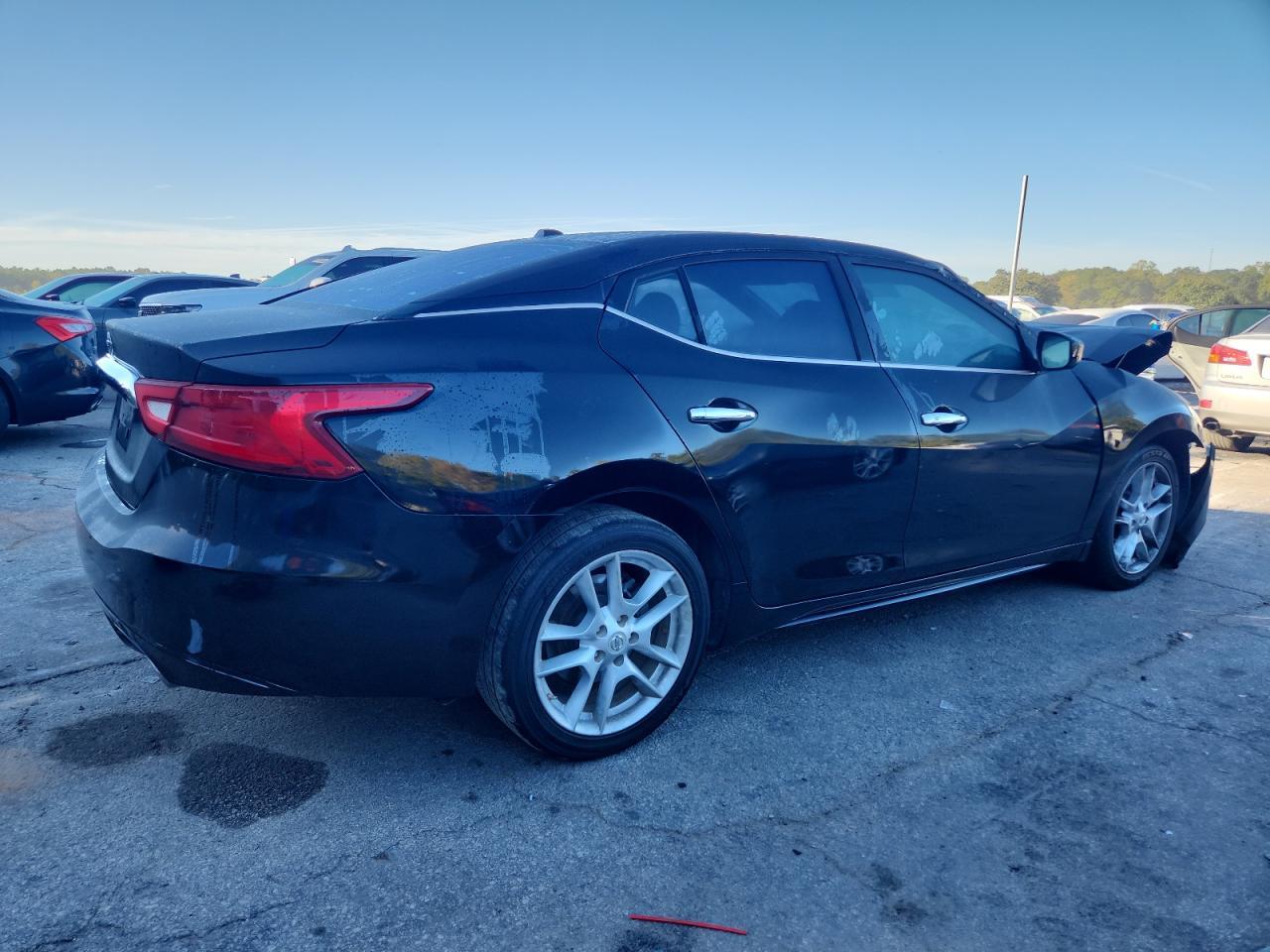 2017 Nissan Maxima 3.5S - Image 3