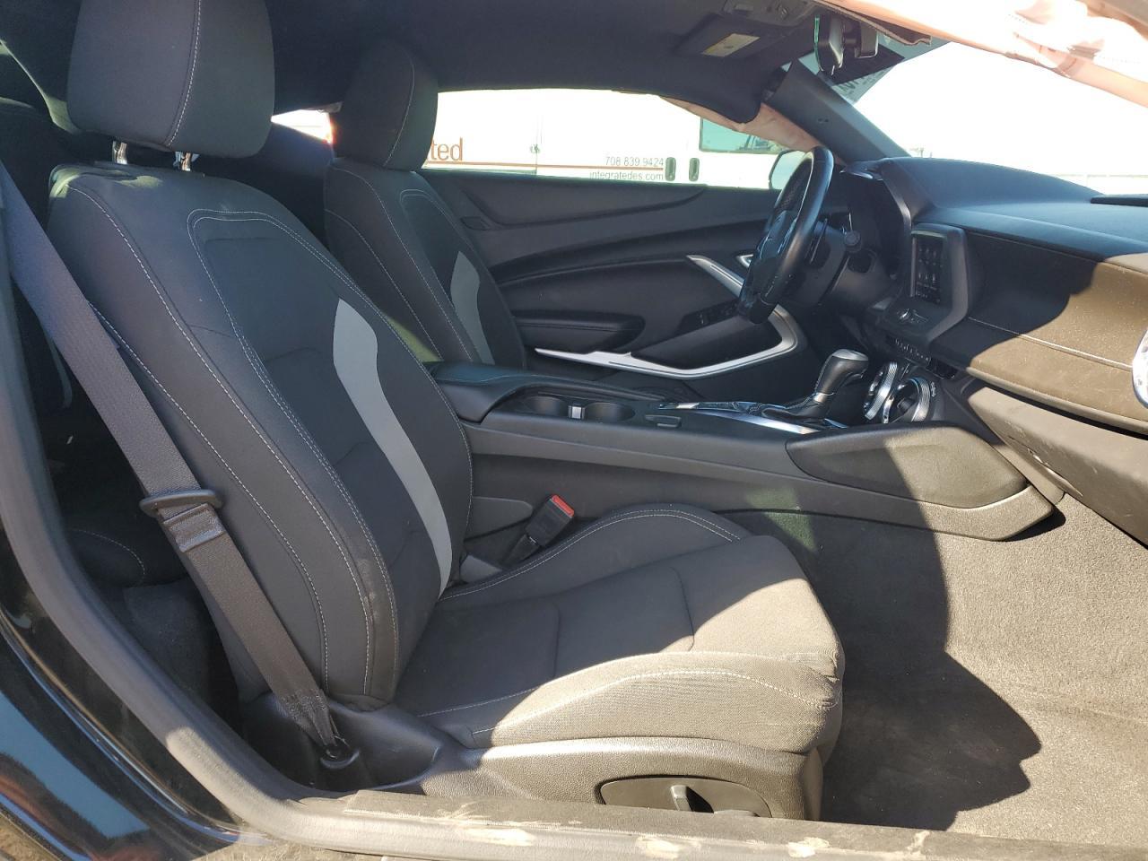 2021 Chevrolet Camaro Ls - Фото 7