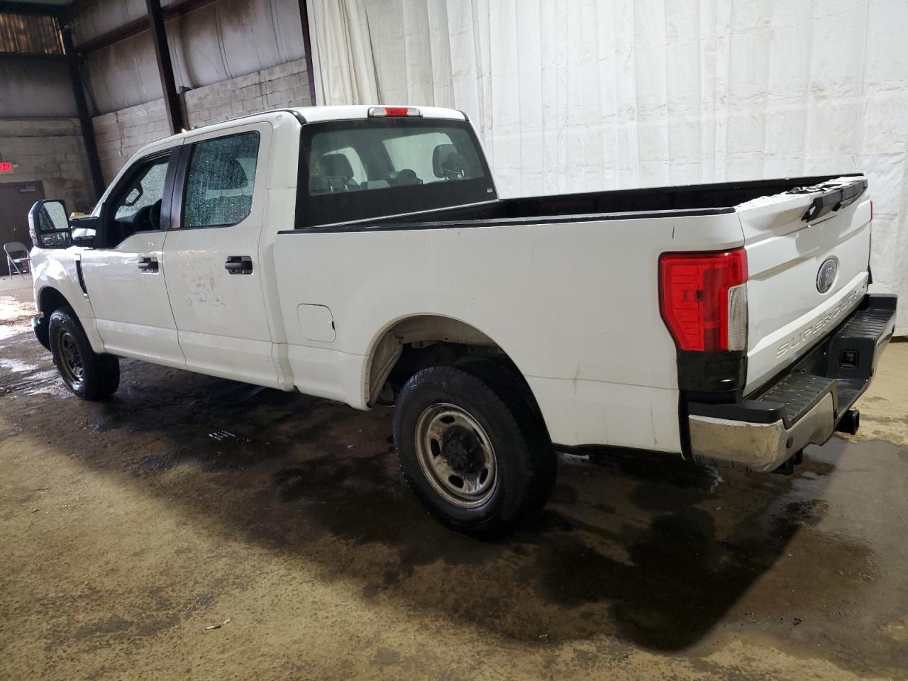 2017 Ford F250 Super Duty - Image 2