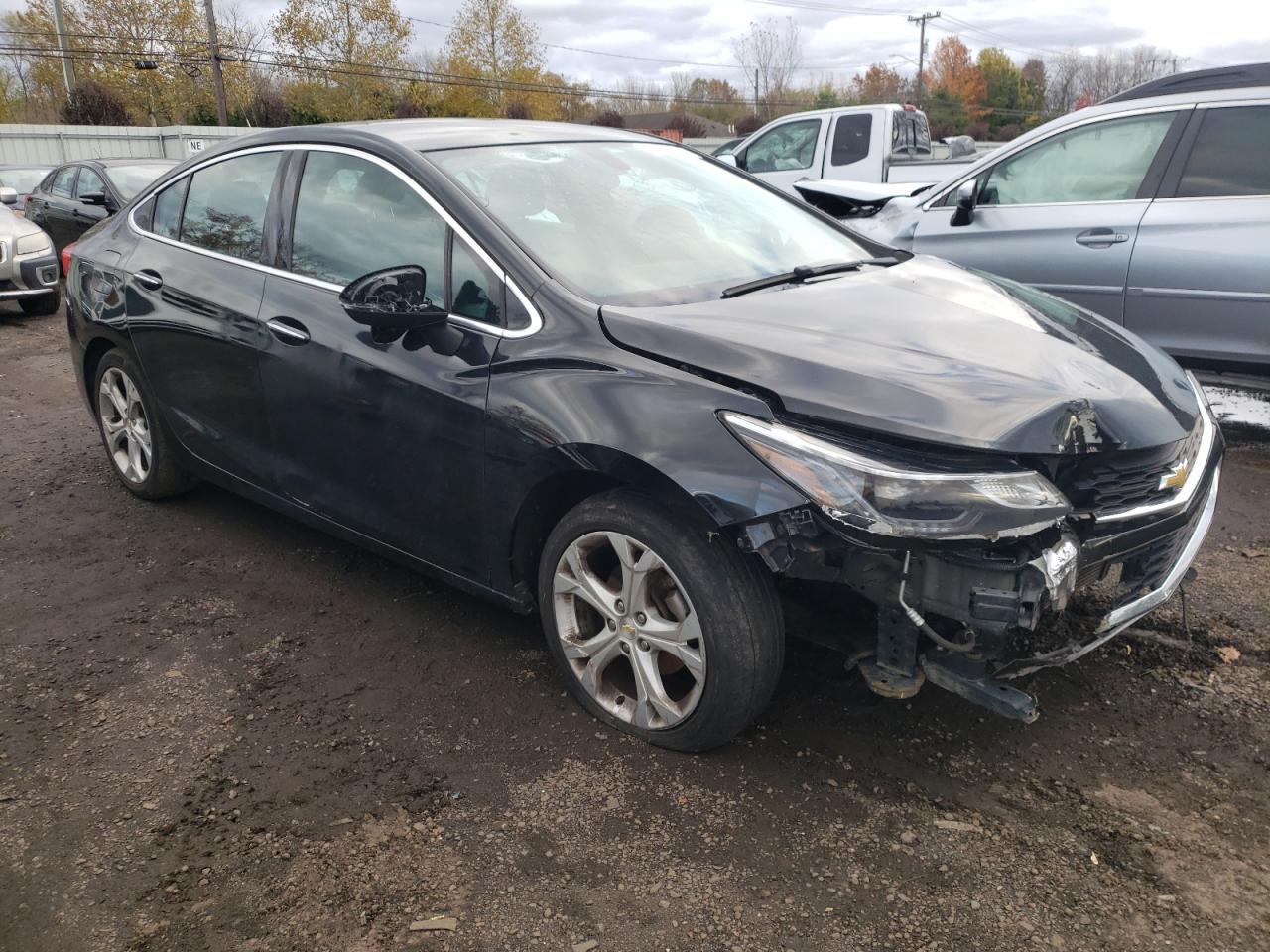 2017 Chevrolet Cruze Premier - Фото 4