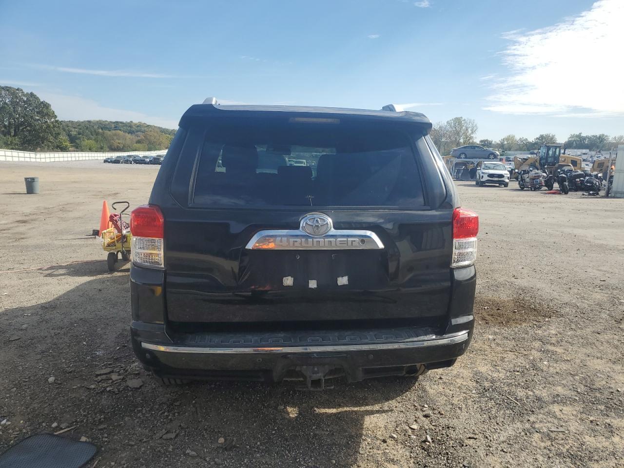 2011 Toyota 4Runner Sr5 - Фото 6