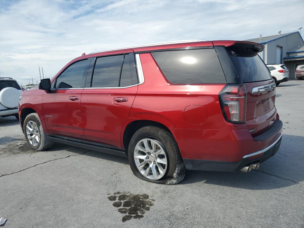 2023 Chevrolet Tahoe K1500 Premier - Фото 2