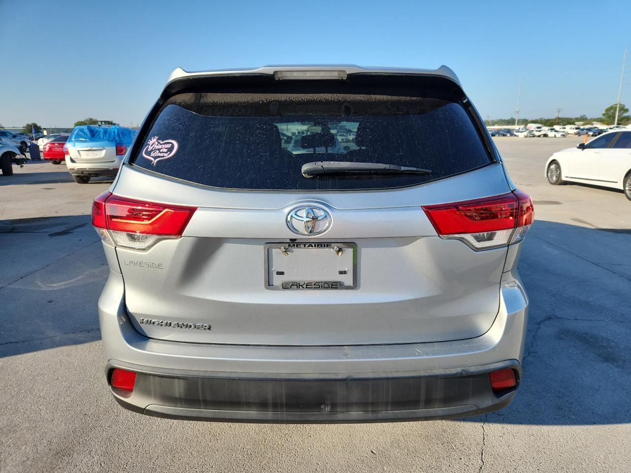 2019 Toyota Highlander Le - Image 6