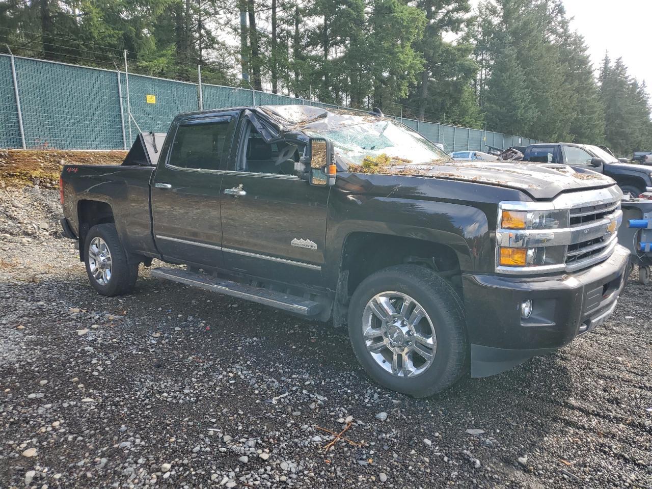 2018 Chevrolet Silverado K2500 High Country - Image 4