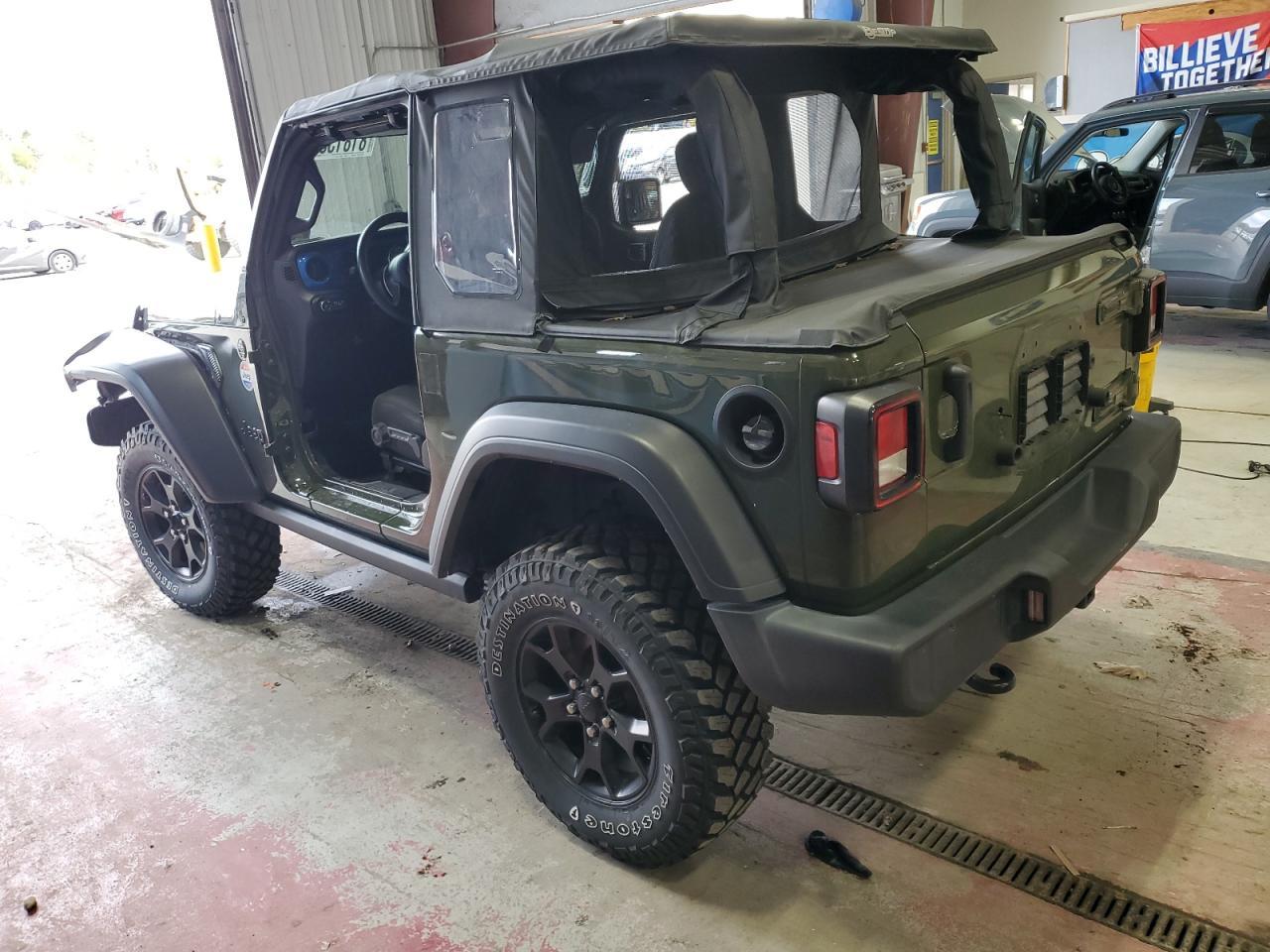 2021 Jeep Wrangler Sport - Фото 2