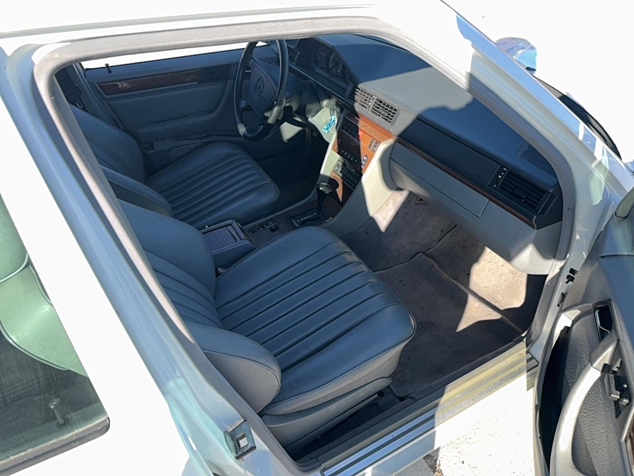 1995 Mercedes-Benz E 320 - Фото 5