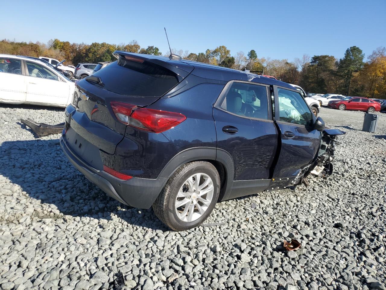 2021 Chevrolet Trailblazer Ls - Image 3